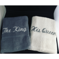 The King - His Queen páros törölköző - fehér szürke  - Páros ajándék szerelmeseknek