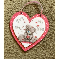 Hűtőmágnes - Szív alakú Maci love - szerelmes ajándék