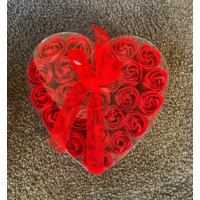 Dobozos Szappan Rózsa - Piros, 24 darabos, szív alakú dobozban - Szerelmes Ajándék