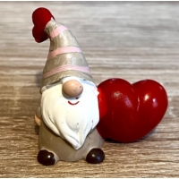 Manó figura szívvel - Szerelmes ajándék - Valentin napi ajándék