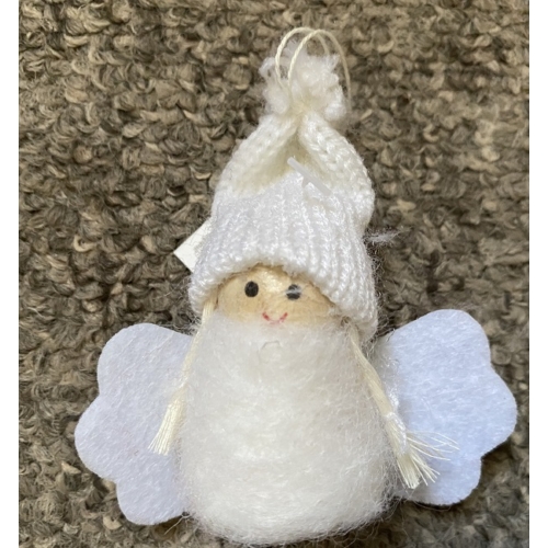 Téli figura-Fehér Angyal  sapkában-Lány  - Ajándék ötlet karácsonyra