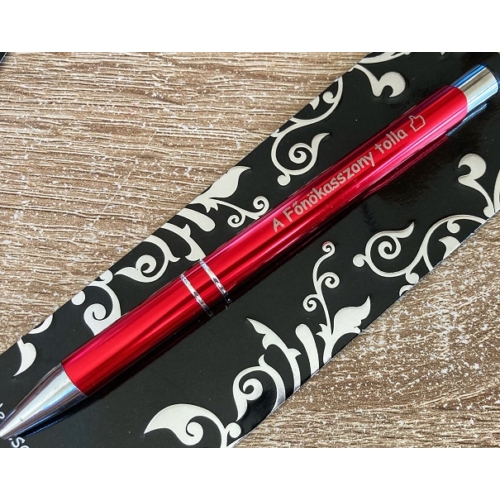 Feliratos toll - A főnökasszony tolla