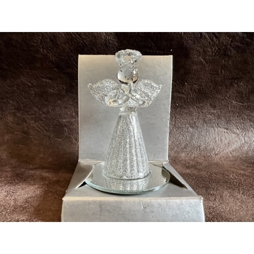 Üveg angyal figura, kicsi-ezüst szárny szegéllyel - Ajándék ötlet karácsonyra