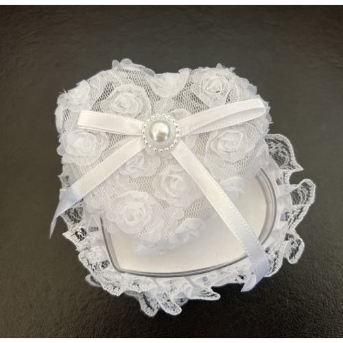 Gyűrűpárna -  szív alakú doboz  - Ajándék ötlet esküvőre