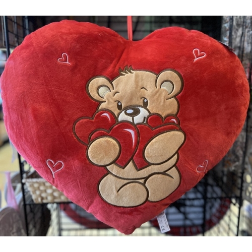 Plüss szív párna maci mintával szívet fog  - Szerelmes ajándékok - Valentin napi ajándékok