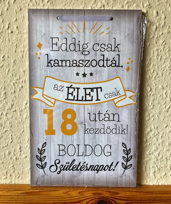 Dísztábla kicsi - Eddig csak kamaszodtál 18 - Ajándék születésnapra