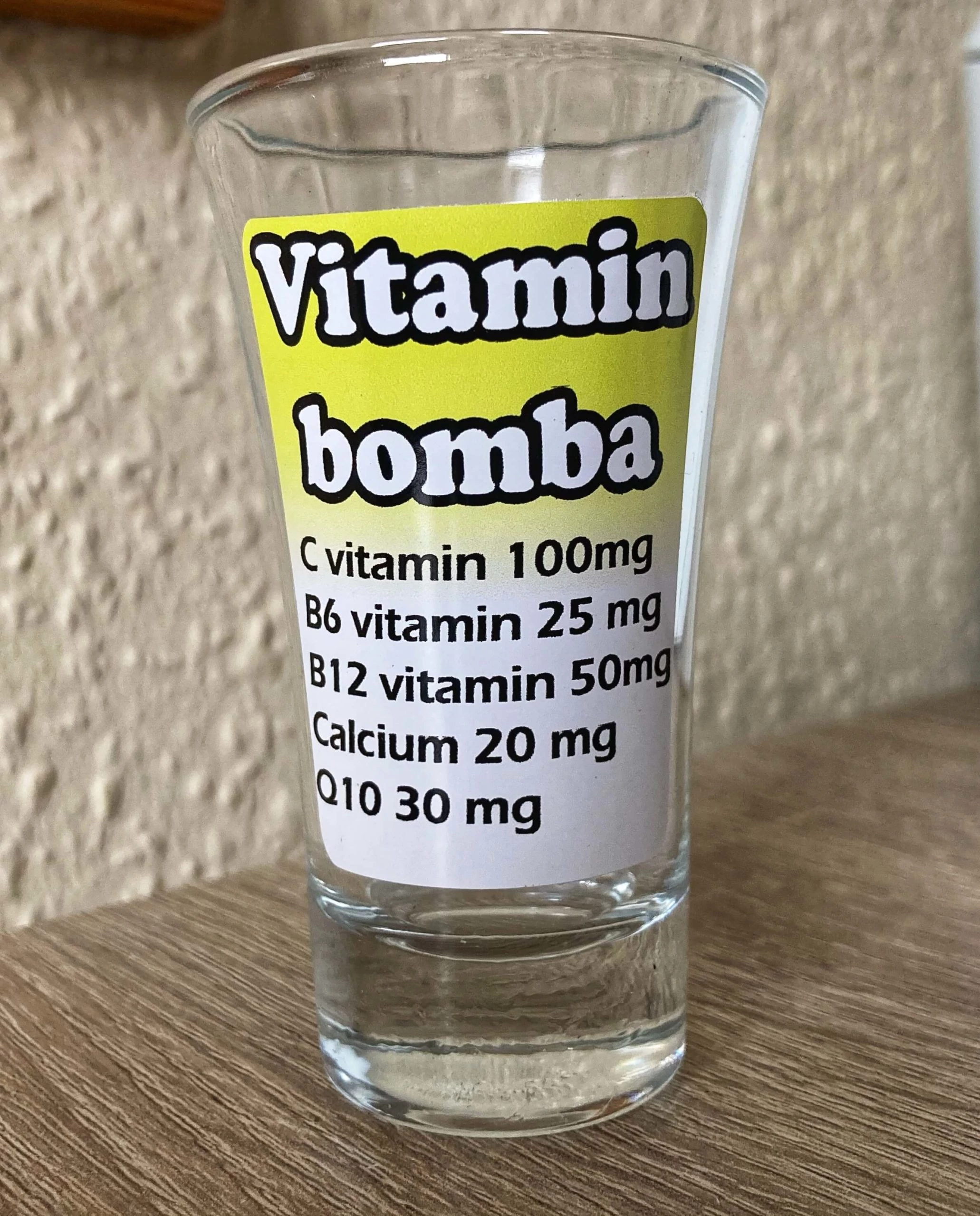 Vicces pohár - Vitamin bomba - Vicces ajándék