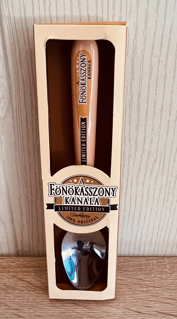 Retró kanál -A főnökasszony kanala - Ajándék főnökasszonynak