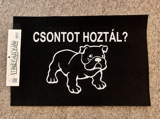 Lábtörlő - Csontot hoztál?