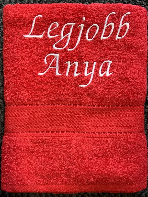 Törölköző - Legjobb Anya piros színű - Ajándék Anyának - Anyák napi ajándék