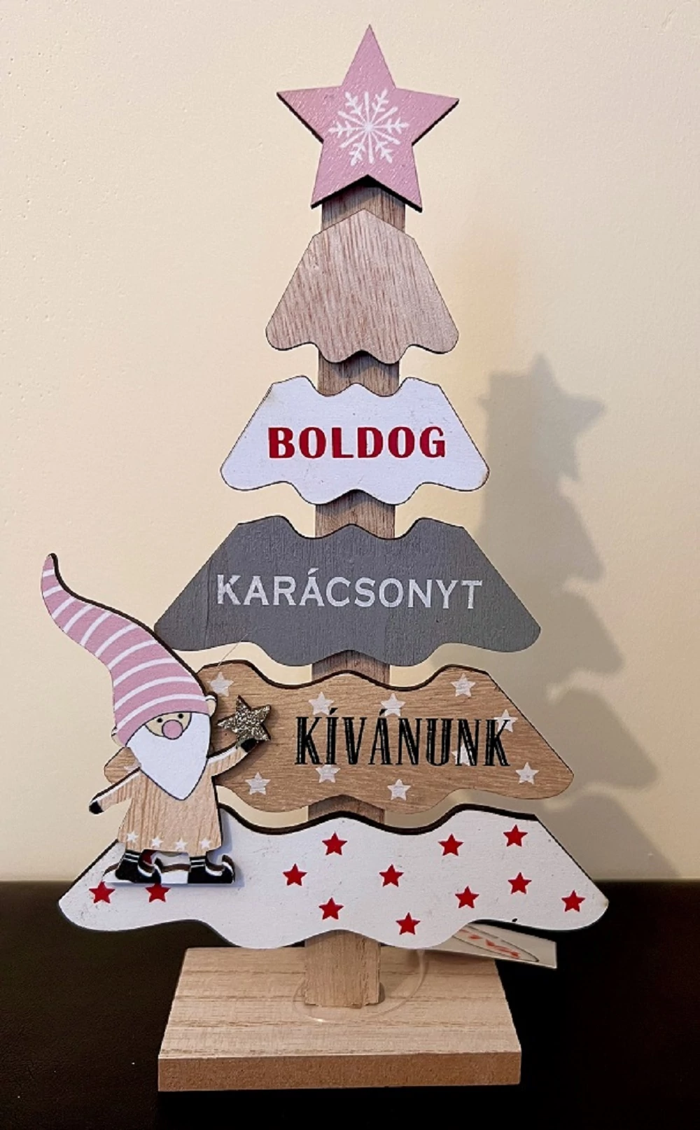 Fenyőfa manóval 2 Boldog Karácsonyt kívánunk