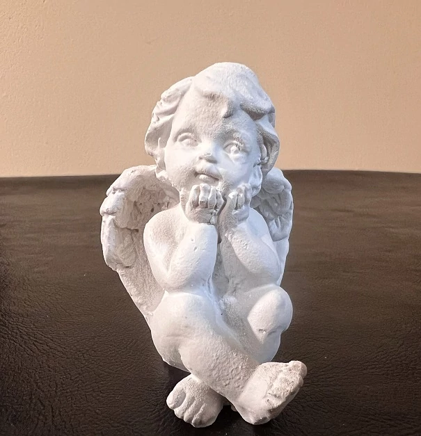 Angyal figura - Gondolkodó  - Kegytárgy